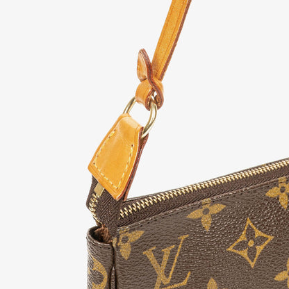 Louis Vuitton Pochette Accessoires Clutch aus Monogram Canvas