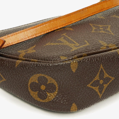 Louis Vuitton Pochette Accessoires Clutch aus Monogram Canvas