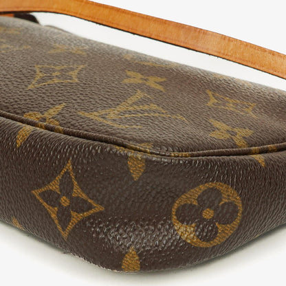 Louis Vuitton Pochette Accessoires Clutch aus Monogram Canvas