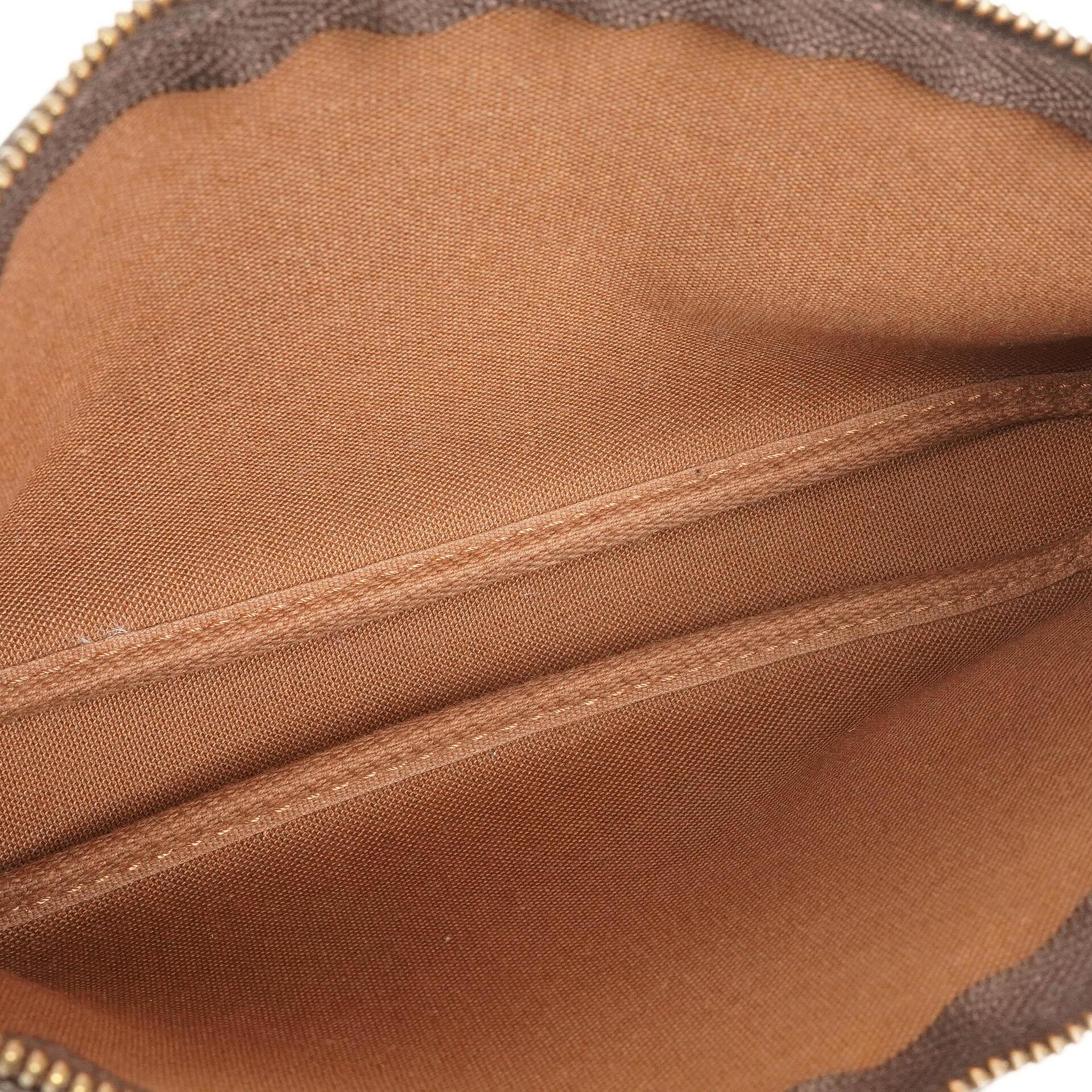 Louis Vuitton Pochette Accessoires Clutch Handtasche Monogram Canvas