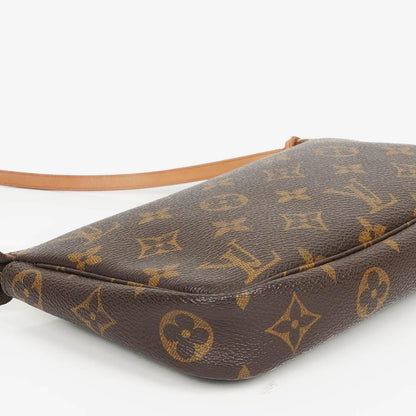 Louis Vuitton Pochette Accessoires Clutch Handtasche Monogram Canvas