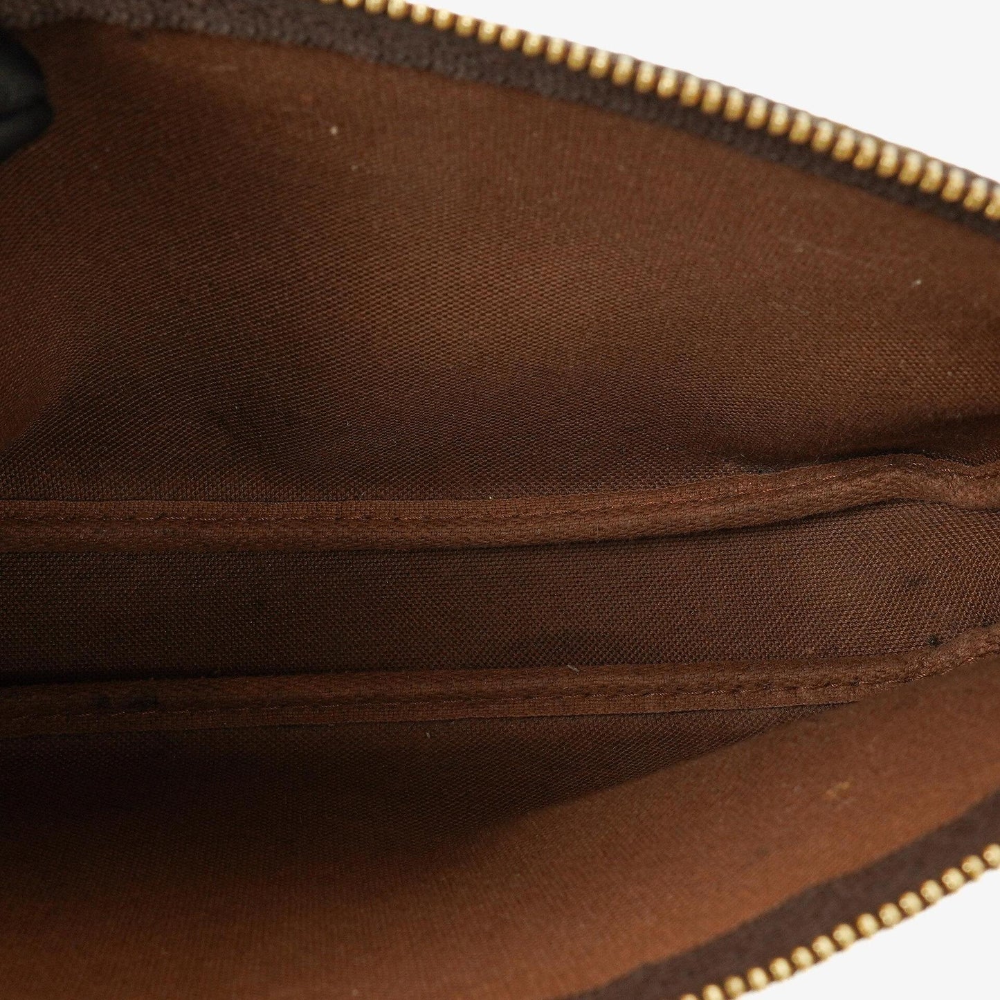 Louis Vuitton Pochette Accessoires Clutch Handtasche aus Monogram Canvas