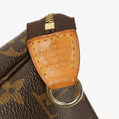 Louis Vuitton Pochette Accessoires Clutch-Handtasche aus Monogram Canvas