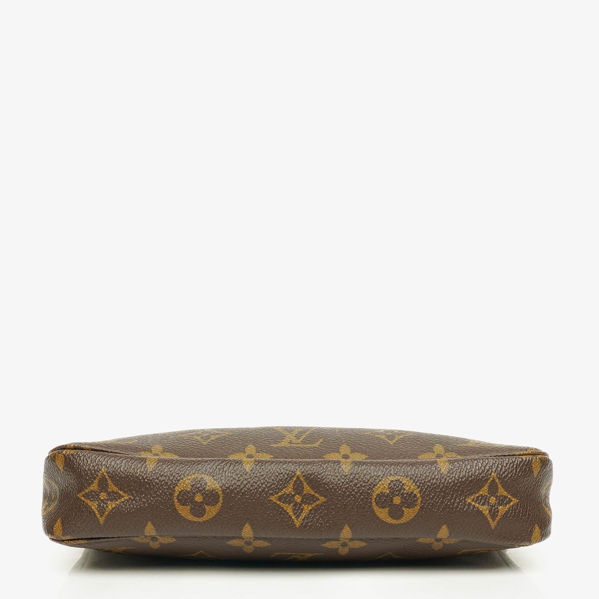Louis Vuitton Pochette Accessoires Clutch-Handtasche aus Monogram Canvas