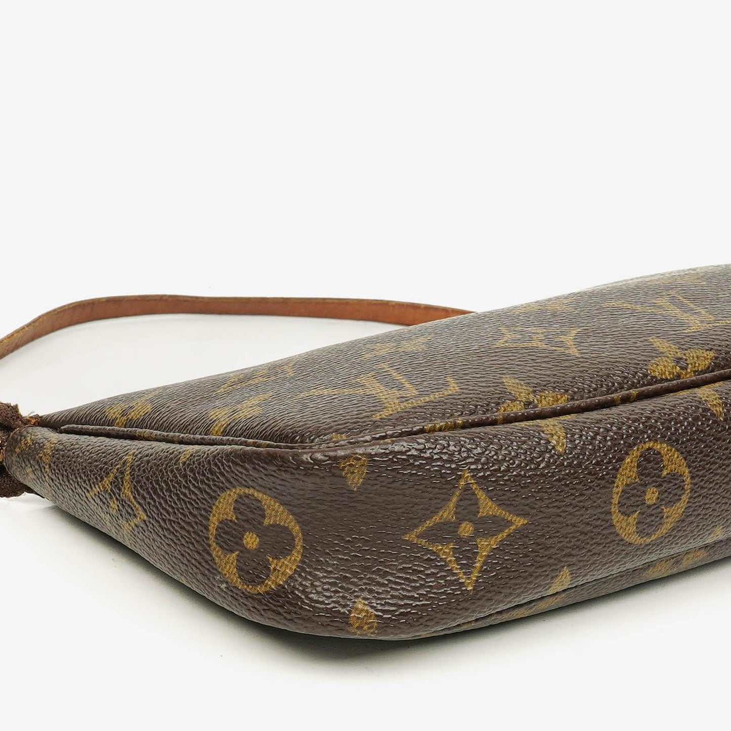 Louis Vuitton Pochette Accessoires Clutch-Handtasche aus Monogram Canvas