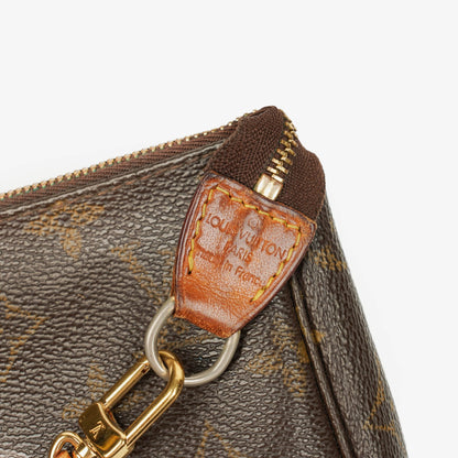 Louis Vuitton Pochette Accessoires Clutch-Handtasche aus Monogram Canvas