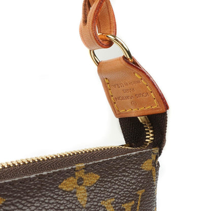 Louis Vuitton Pochette Accessories Monogram Canvas Clutch