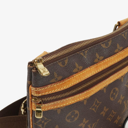 Louis Vuitton Pochette Bosphore Monogram Canvas Schultertasche
