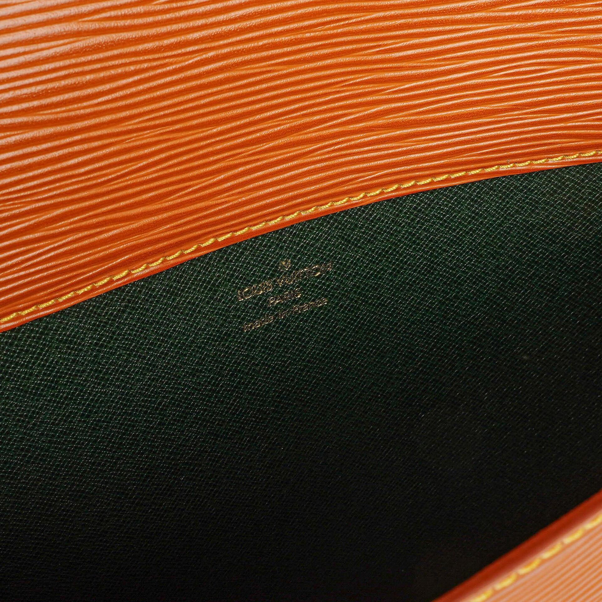 Louis Vuitton Pochette Documents aus Cognac Epi Leder