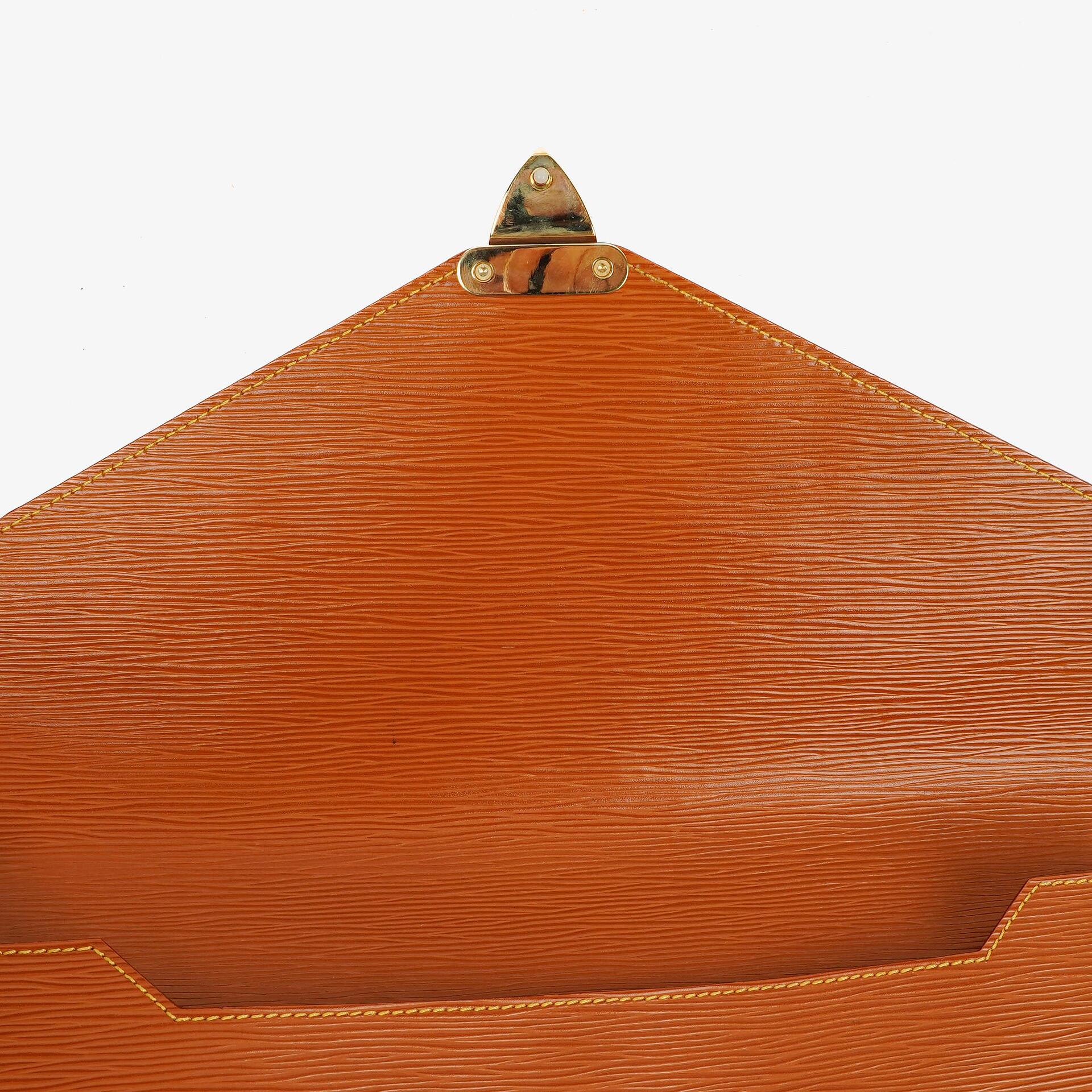 Louis Vuitton Pochette Documents aus Cognac Epi Leder