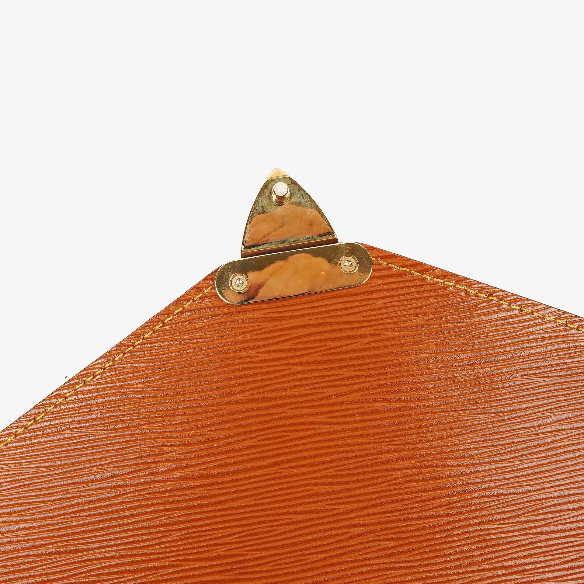 Louis Vuitton Pochette Documents aus Cognac Epi Leder