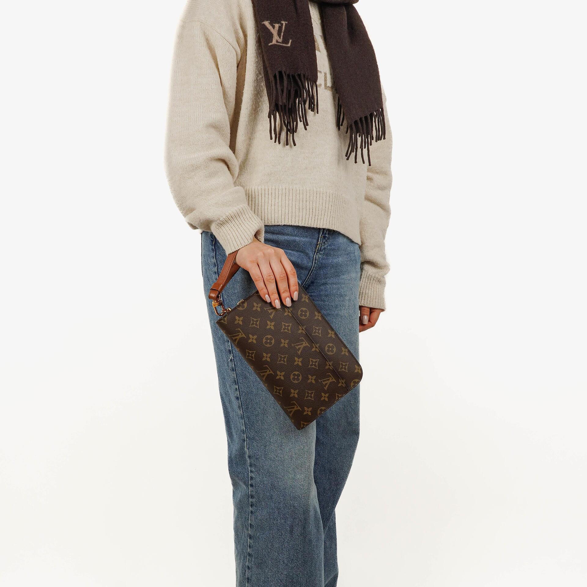 Louis Vuitton Pochette Orsay Clutch aus Monogram Canvas