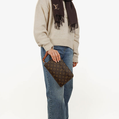 Louis Vuitton Pochette Orsay Clutch aus Monogram Canvas