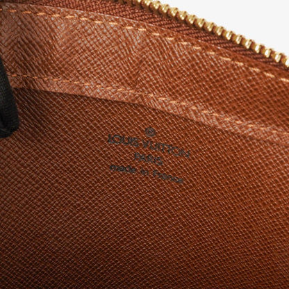 Louis Vuitton Pochette Orsay Clutch aus Monogram Canvas