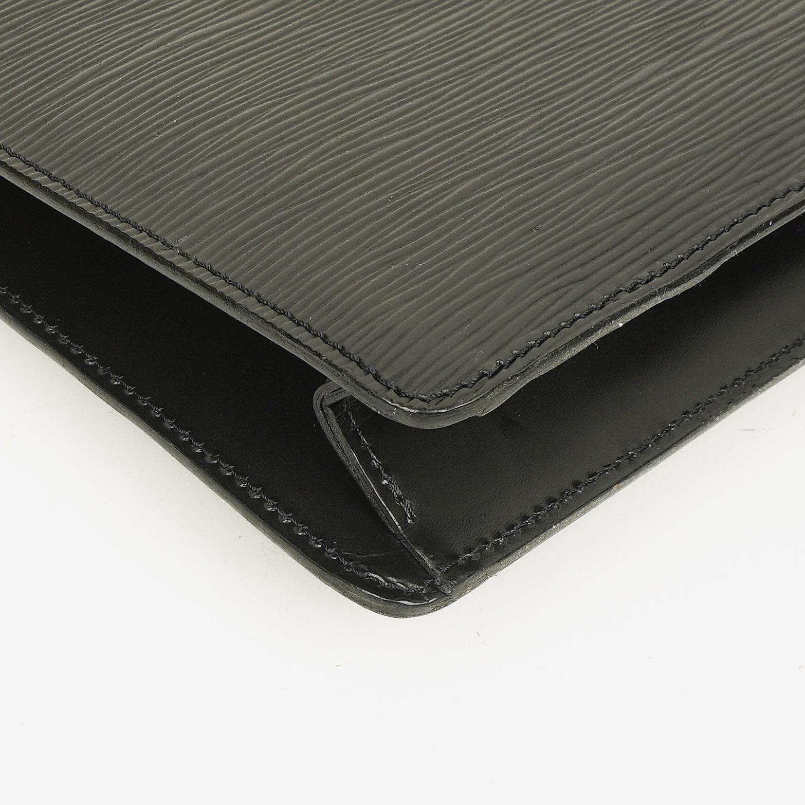 Louis Vuitton Pochette Sellier Dragonne Clutch aus schwarzem Epi-Leder