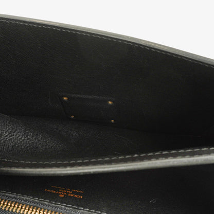Louis Vuitton Pochette Sellier Dragonne Clutch aus schwarzem Epi-Leder