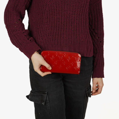 Louis Vuitton Pomme D'Amour Vernis Zippy Geldbörse, 2012