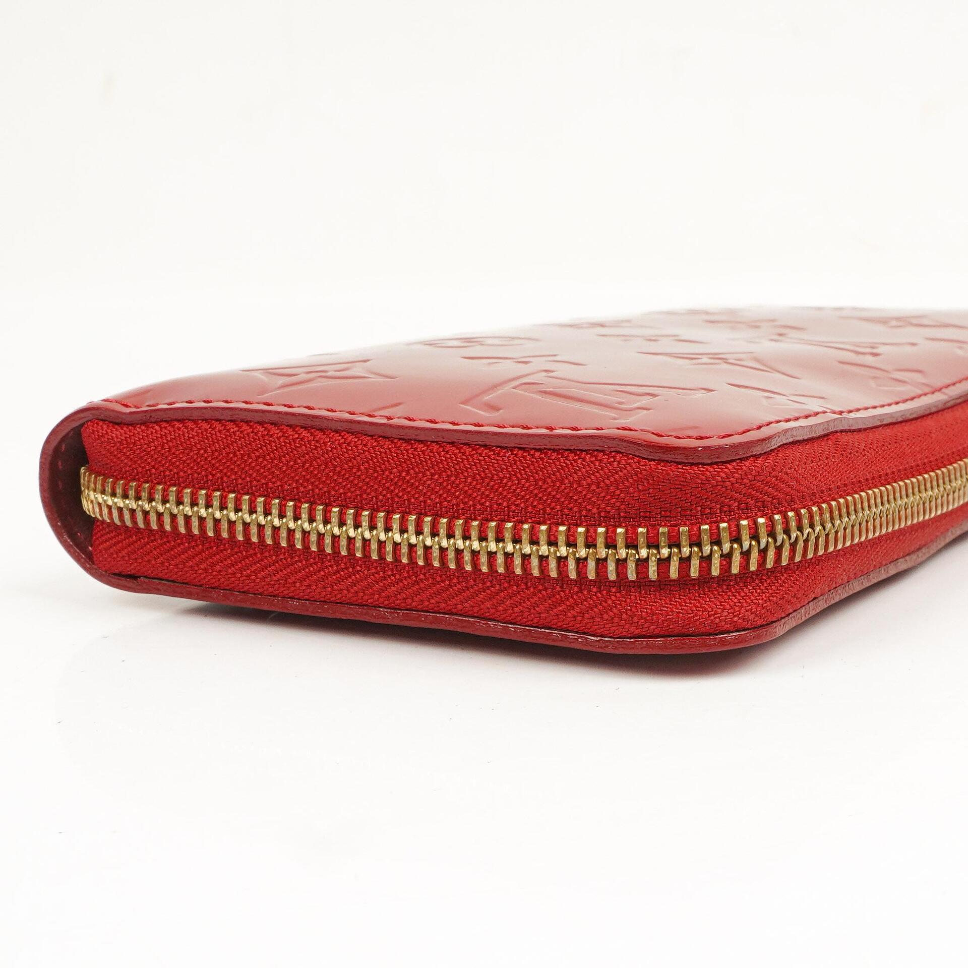Louis Vuitton Pomme D'Amour Vernis Zippy Geldbörse, 2012
