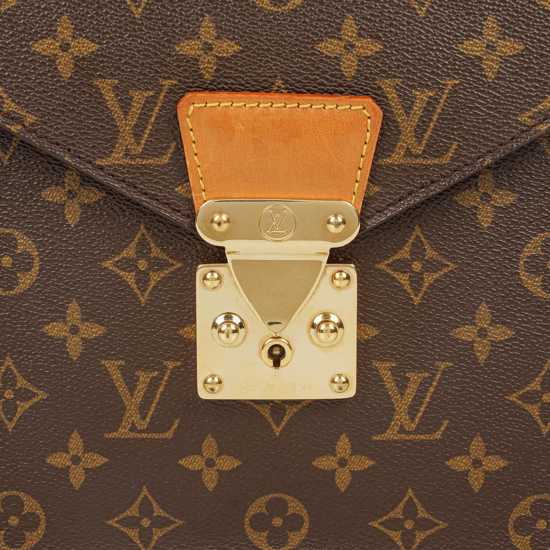 Louis Vuitton Porte-Documents Senateur Clutch-Tasche aus Monogram Canvas