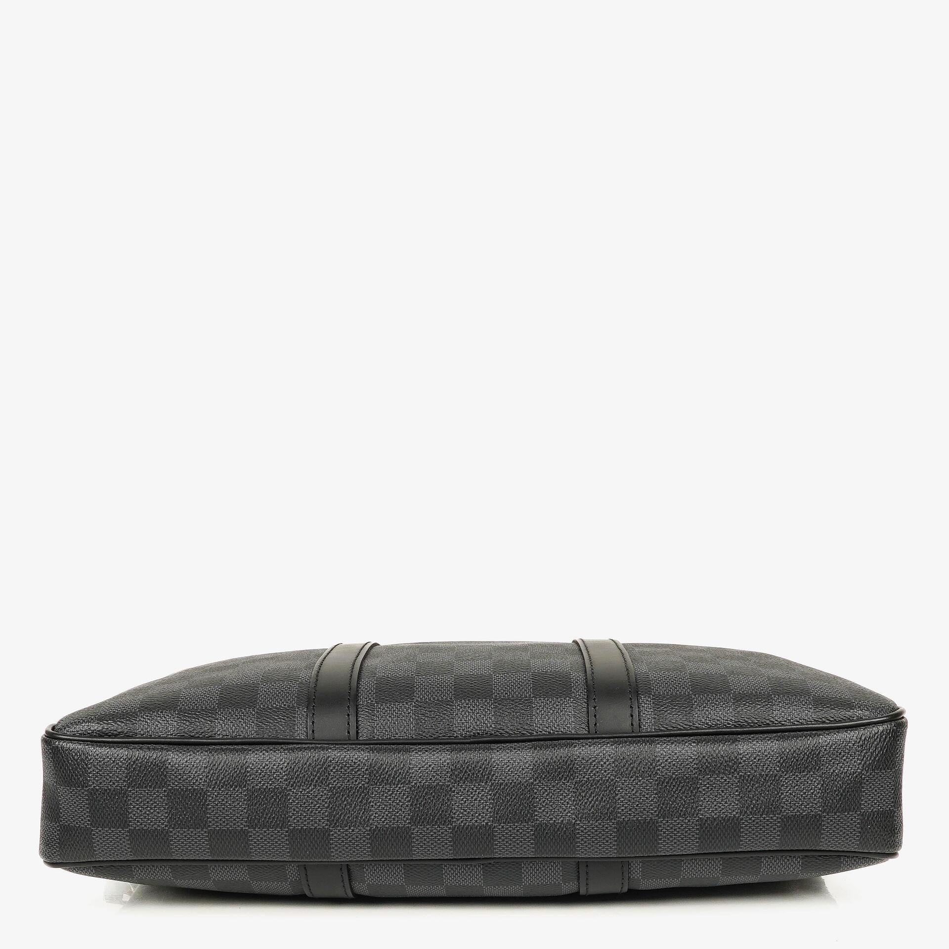 Louis Vuitton Porte-Documents Voyage Tasche aus Damier Graphite Canvas