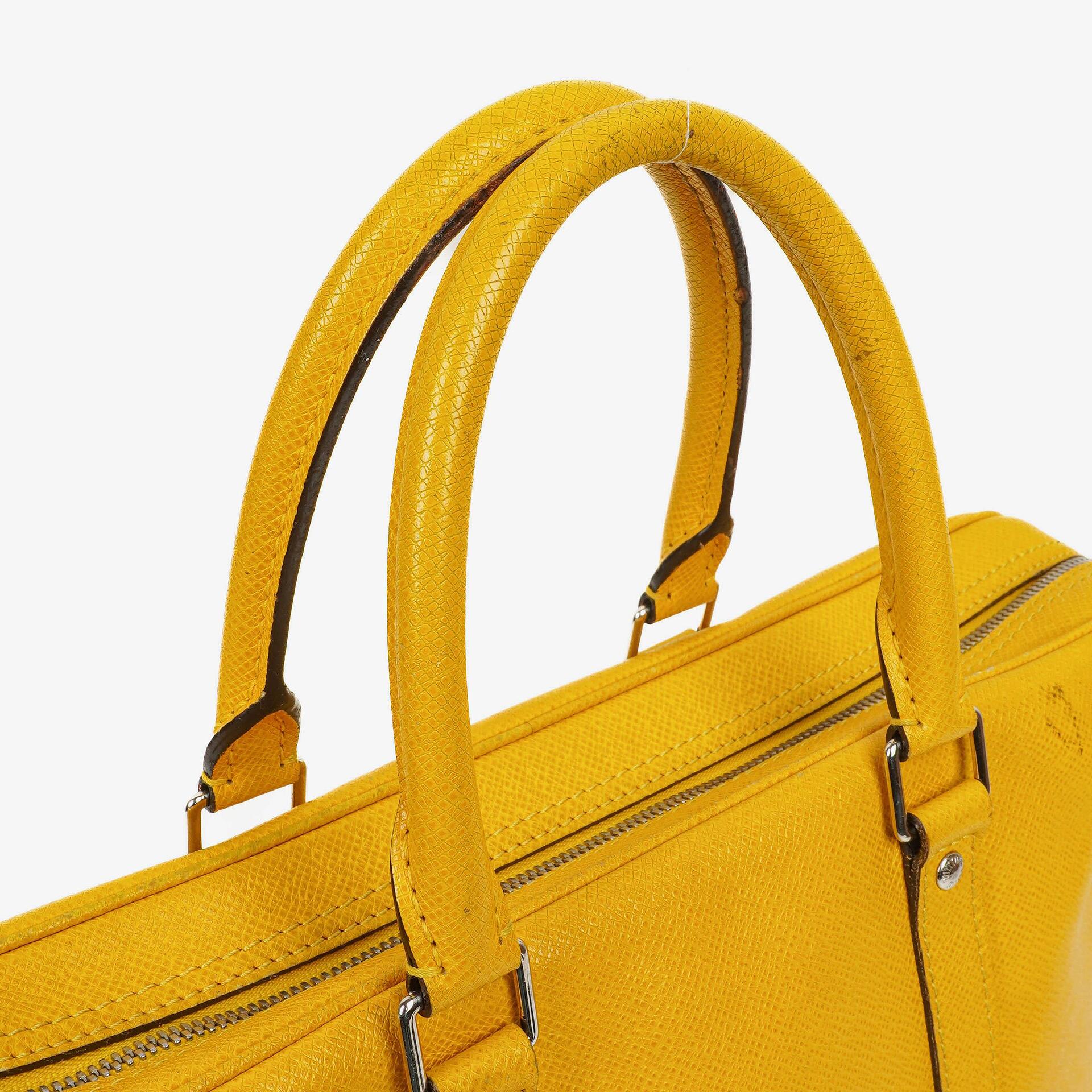 Louis Vuitton Porte Documents Voyage Aktentasche aus gelbem Altair Taiga-Leder
