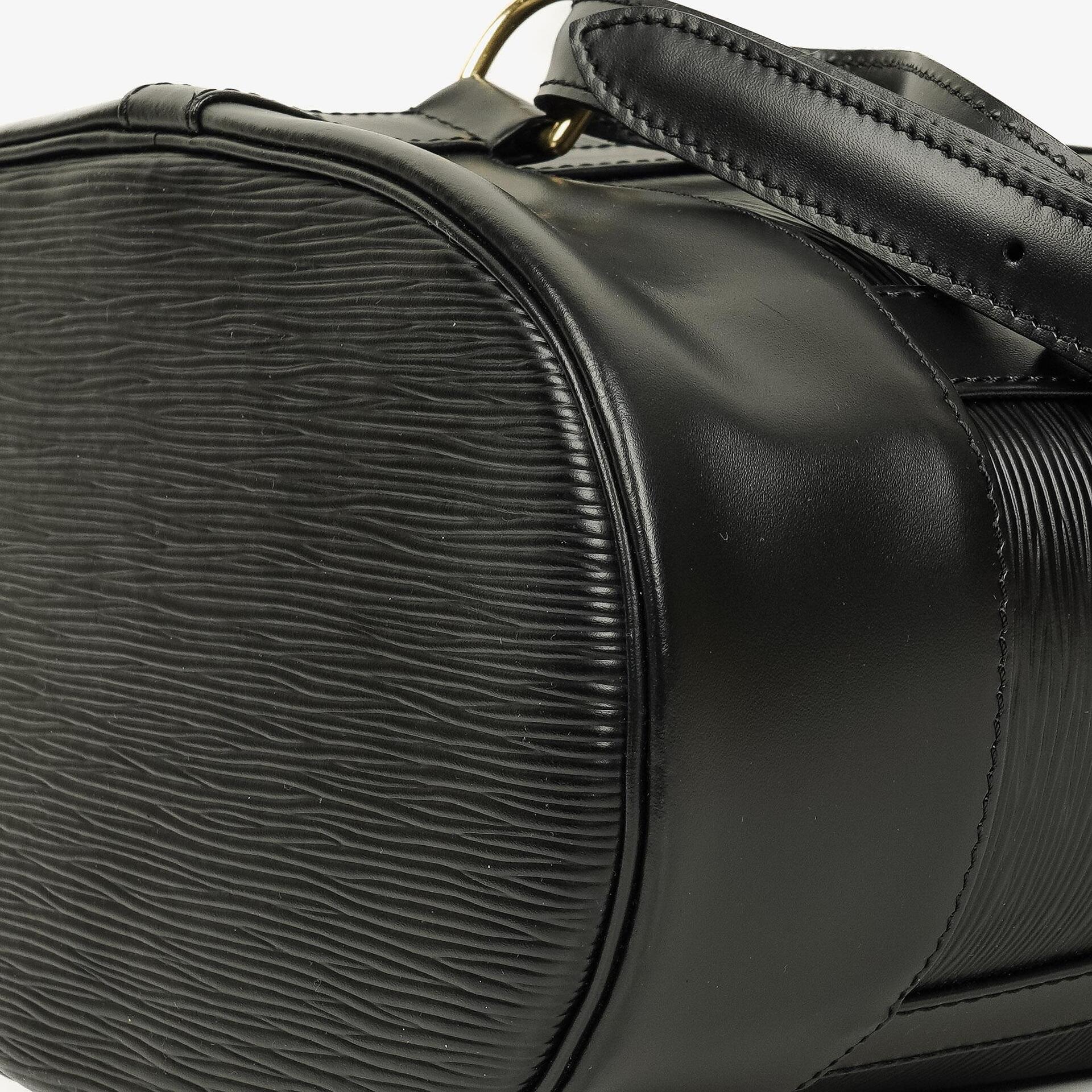 Louis Vuitton Randonnée PM Rucksack aus schwarzem Epi-Leder