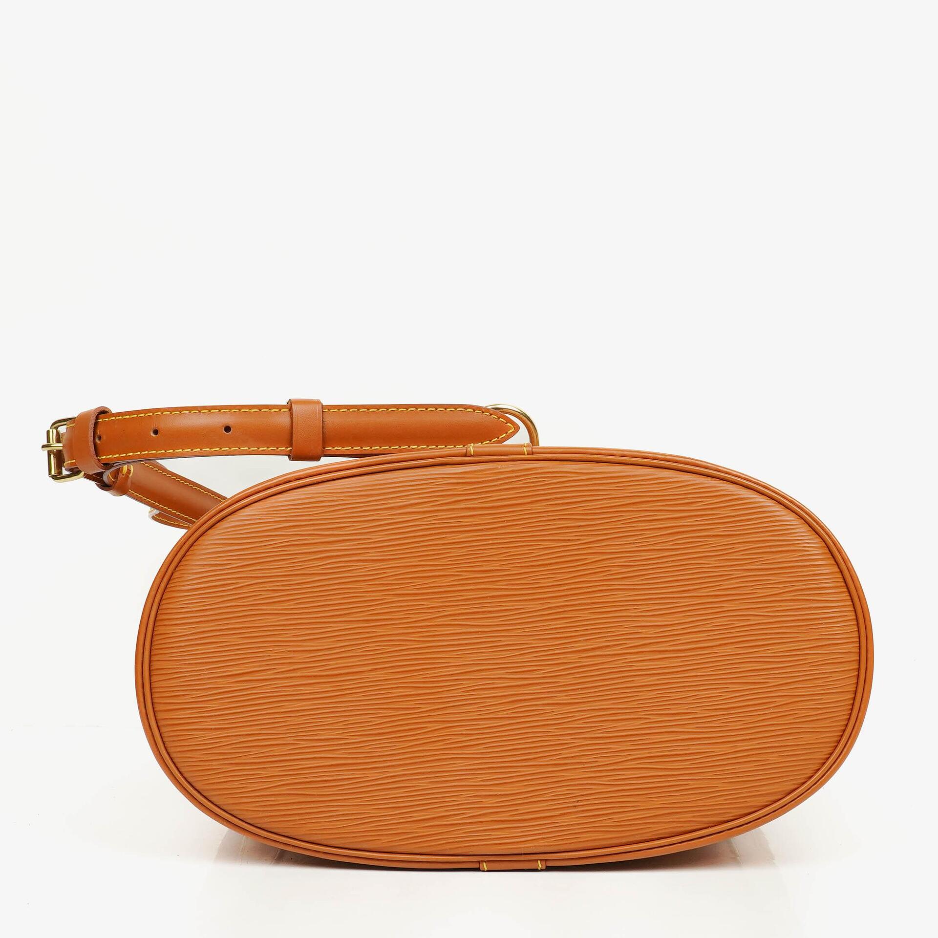 Louis Vuitton Randonnée PM Rucksack aus Epi Canvas in Cognac