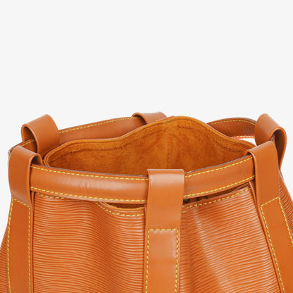 Louis Vuitton Randonnée PM Rucksack aus Epi Canvas in Cognac