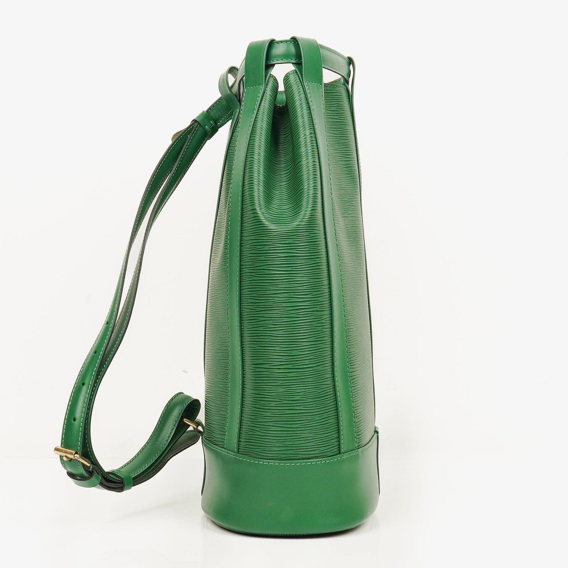 Louis Vuitton Randonnee PM Rucksack aus grünem Epi Canvas