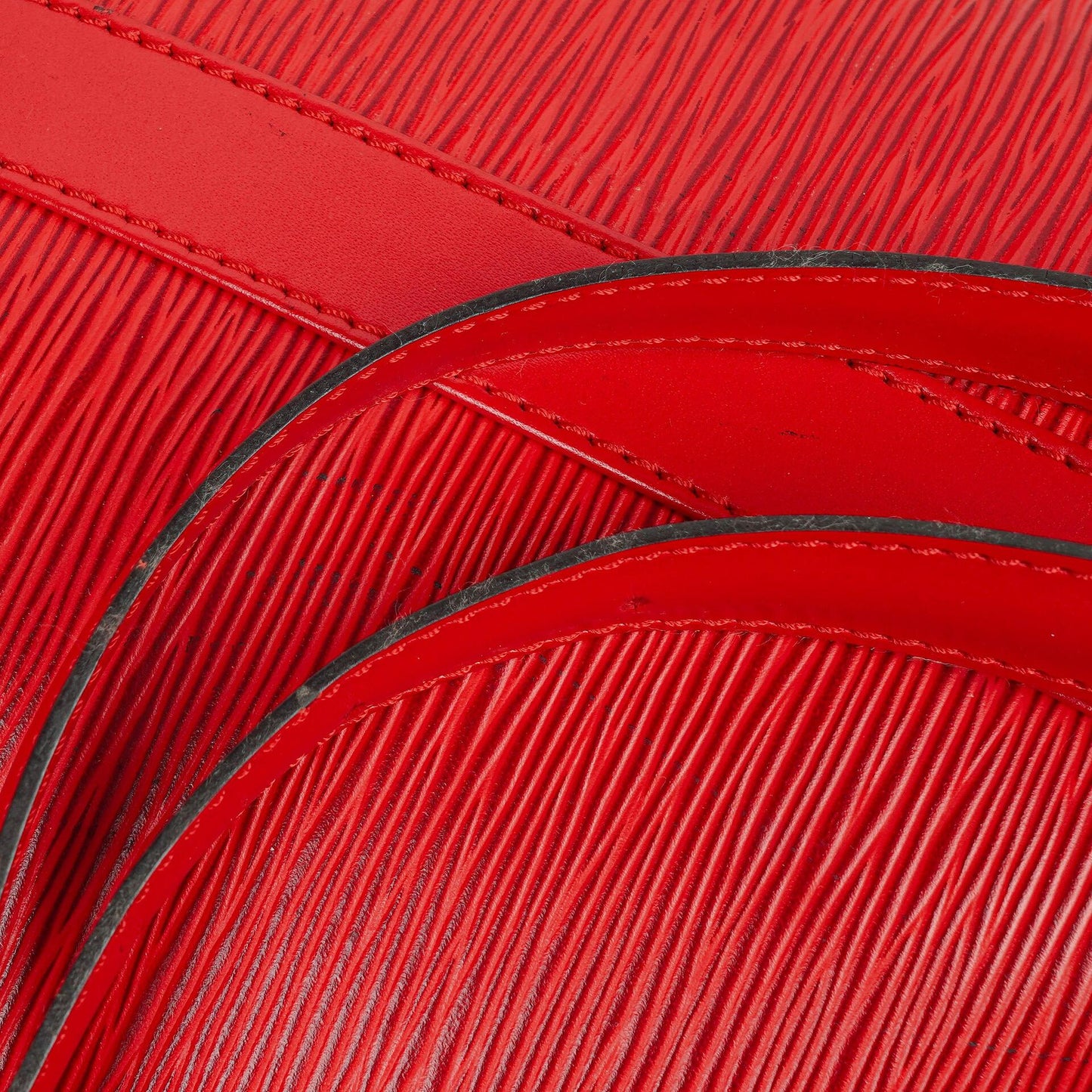 Louis Vuitton Randonnée PM EPI Rucksack aus rotem Canvas