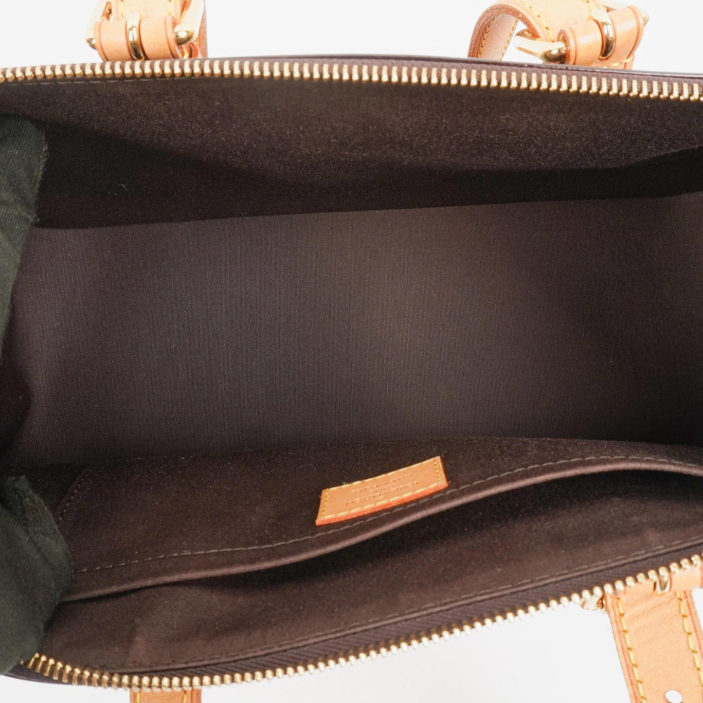 Louis Vuitton Rosewood Avenue Schultertasche aus Monogram Vernis in Amarante