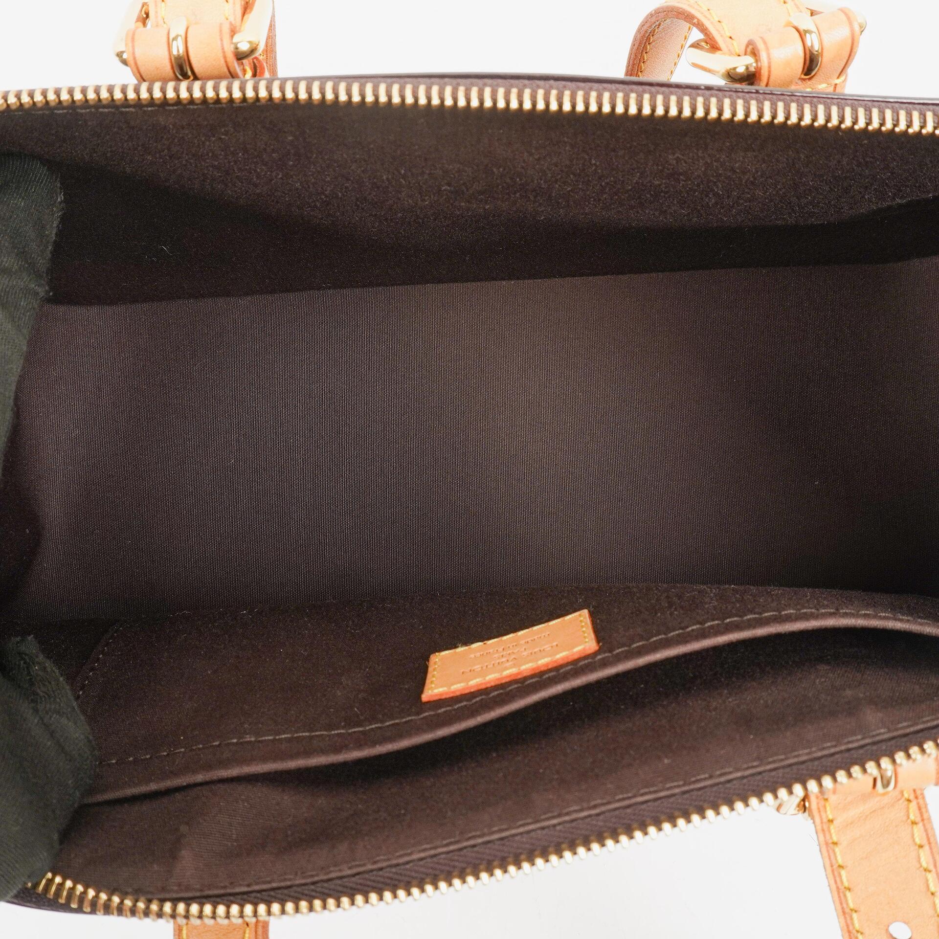 Louis Vuitton Rosewood Avenue Schultertasche aus Monogram Vernis in Amarante