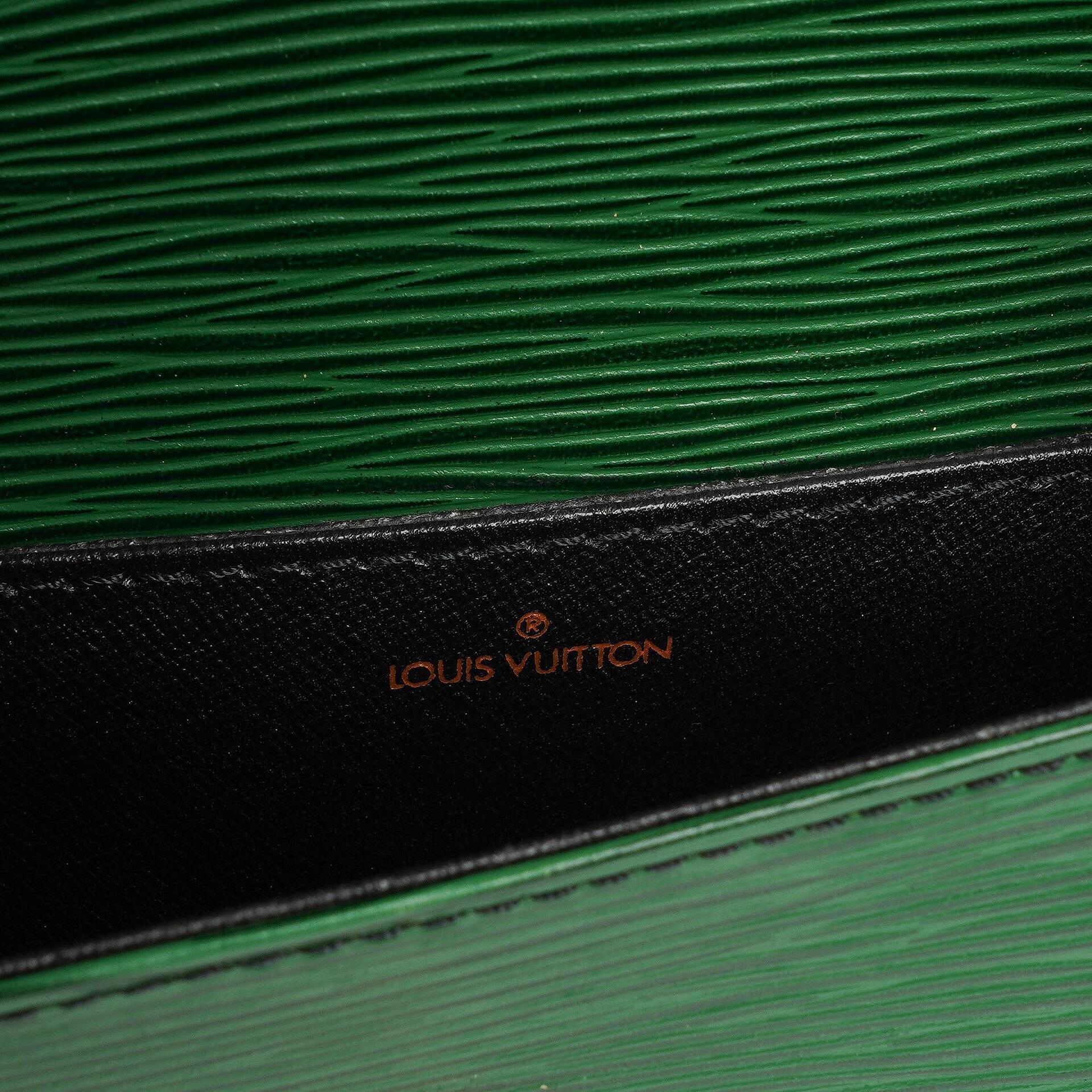 Louis Vuitton Saint Cloud Vintage PM Grün EPI Leder Crossbody Tasche