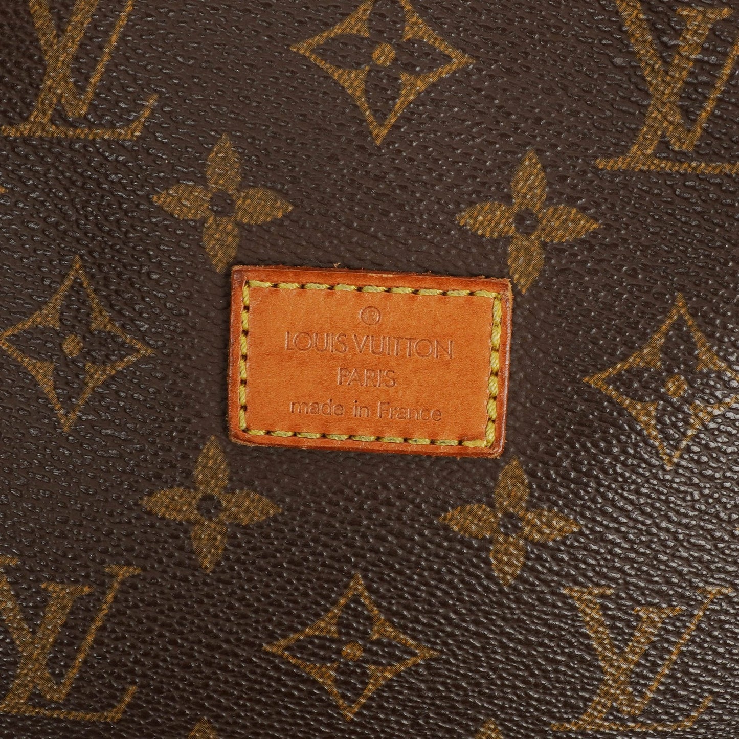 Louis Vuitton Saumur 30 Umhängetasche aus Monogram Canvas