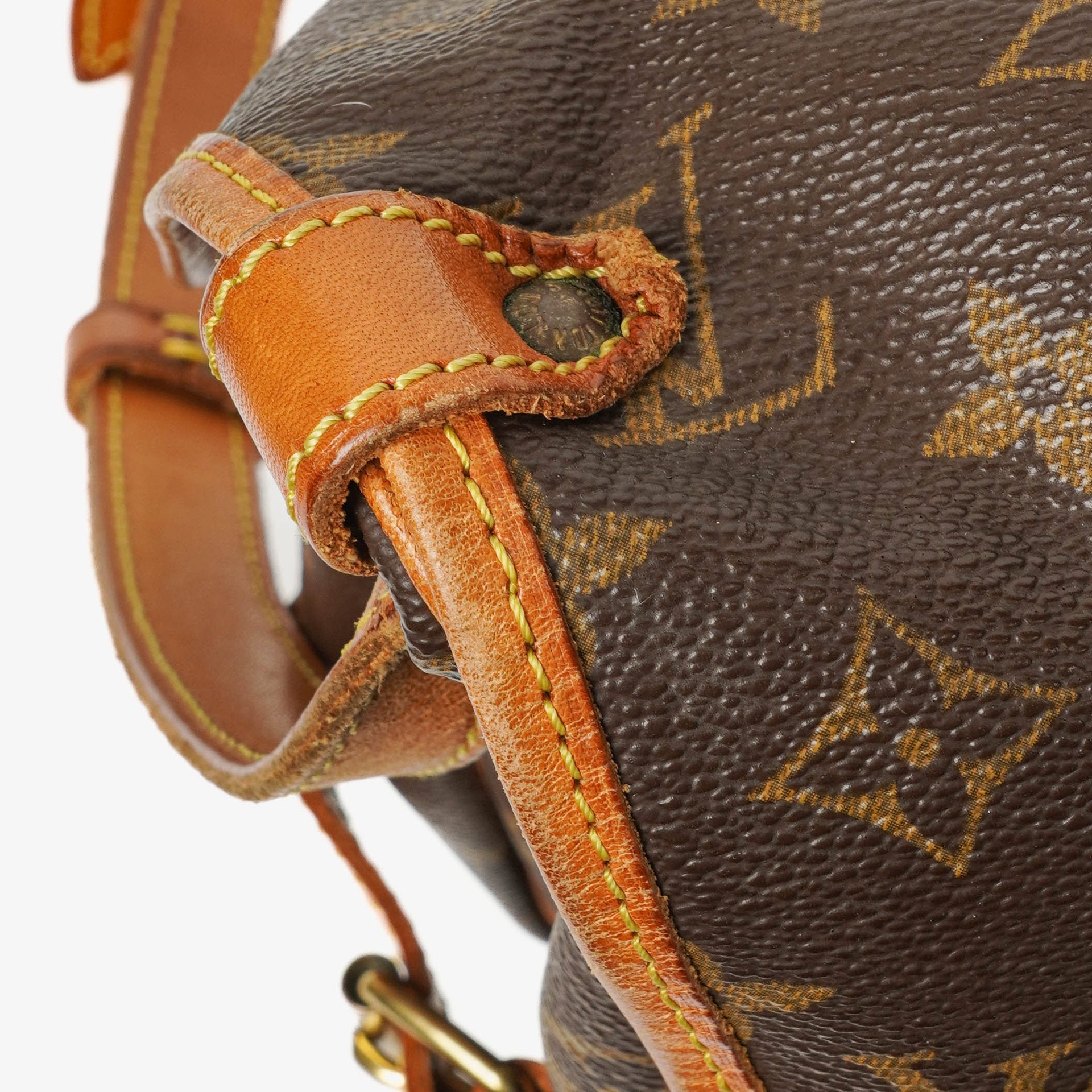Louis Vuitton Saumur 30 Umhängetasche aus Monogram Canvas