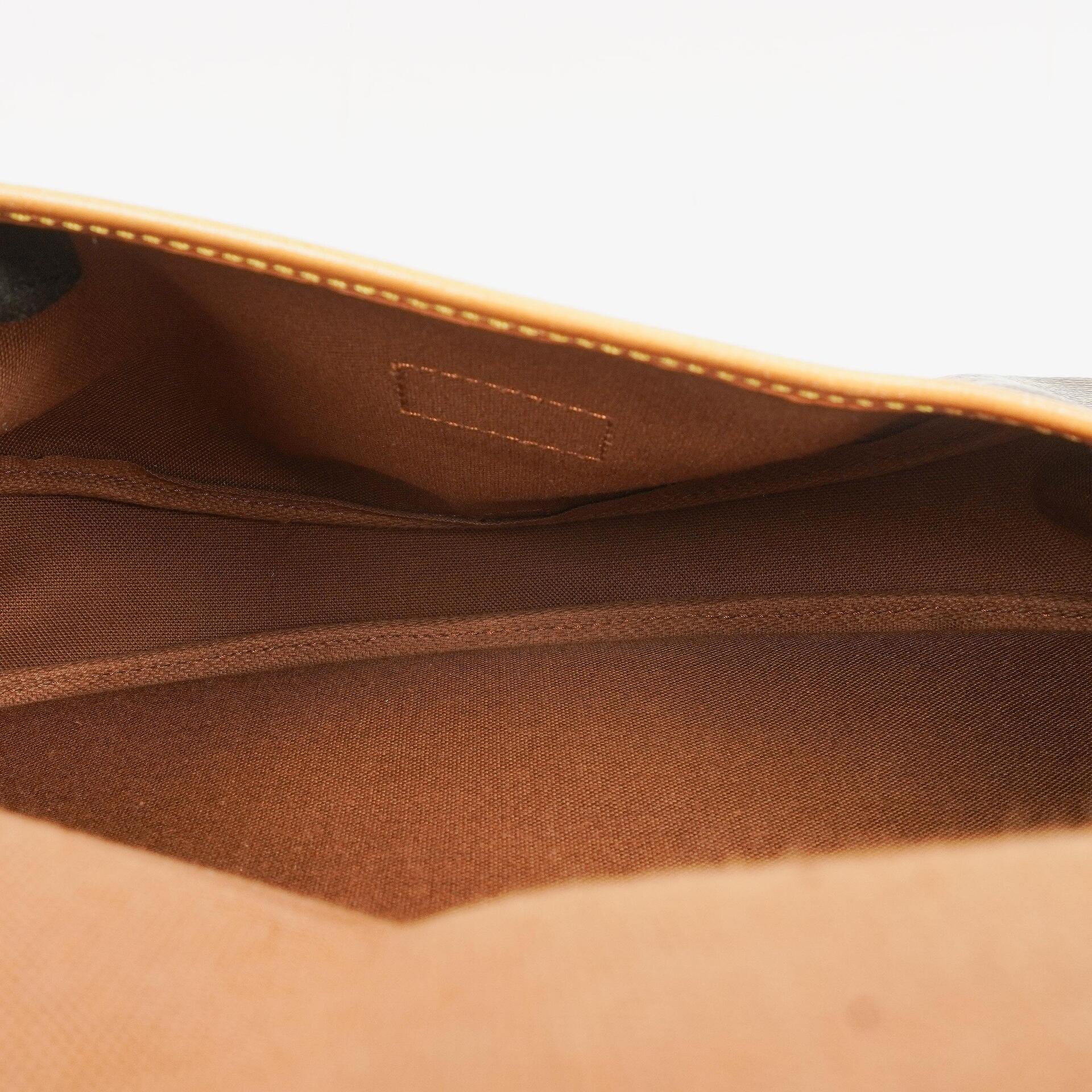 Louis Vuitton Saumur 30 Tasche aus Monogram Canvas
