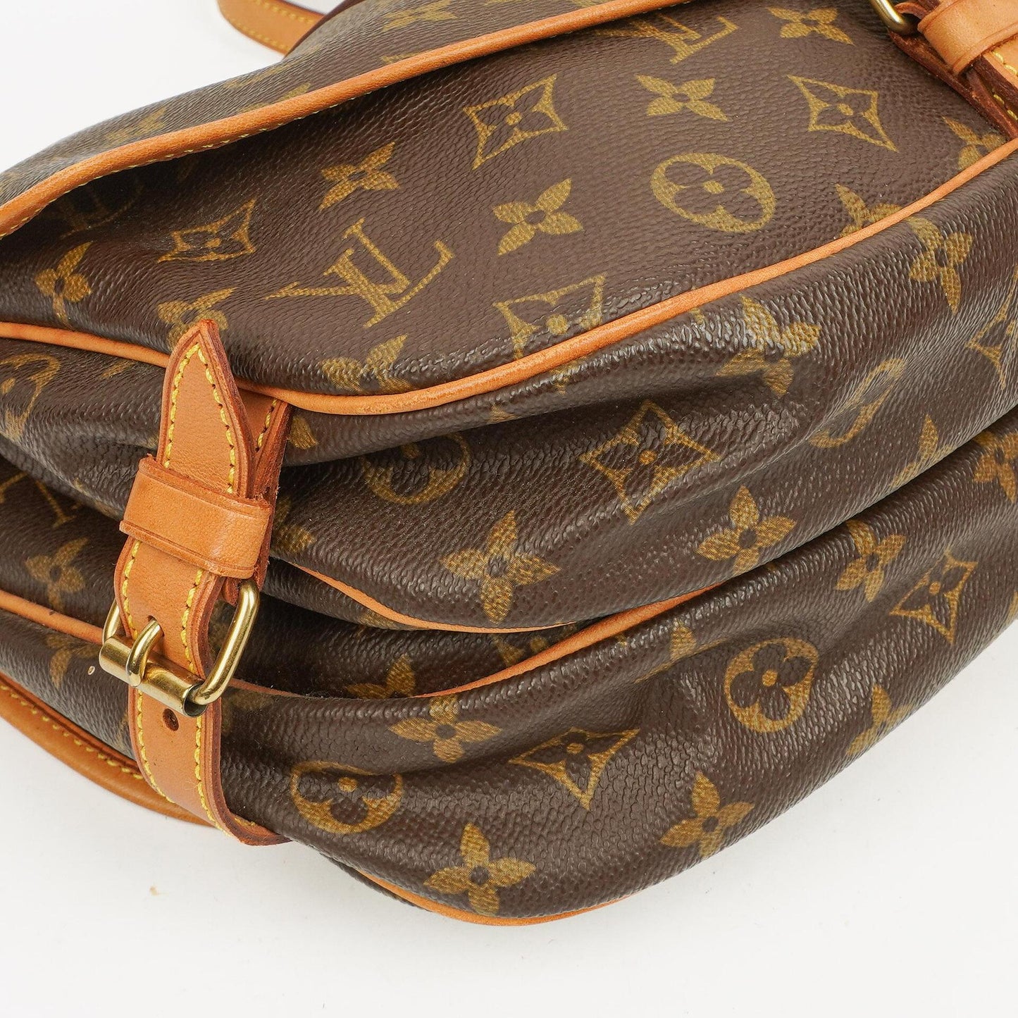 Louis Vuitton Saumur 30 Tasche aus Monogram Canvas