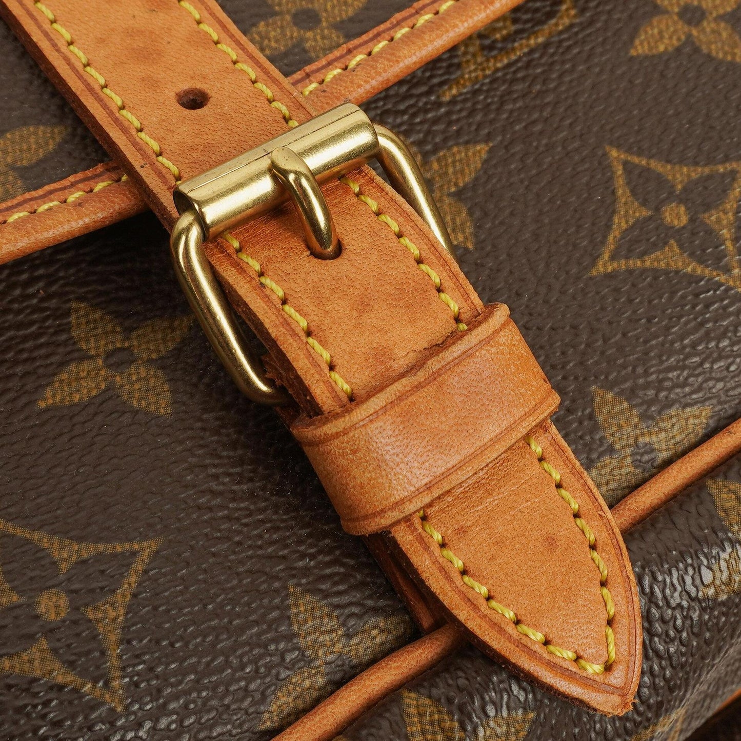 Louis Vuitton Saumur 30 Tasche aus Monogram Canvas