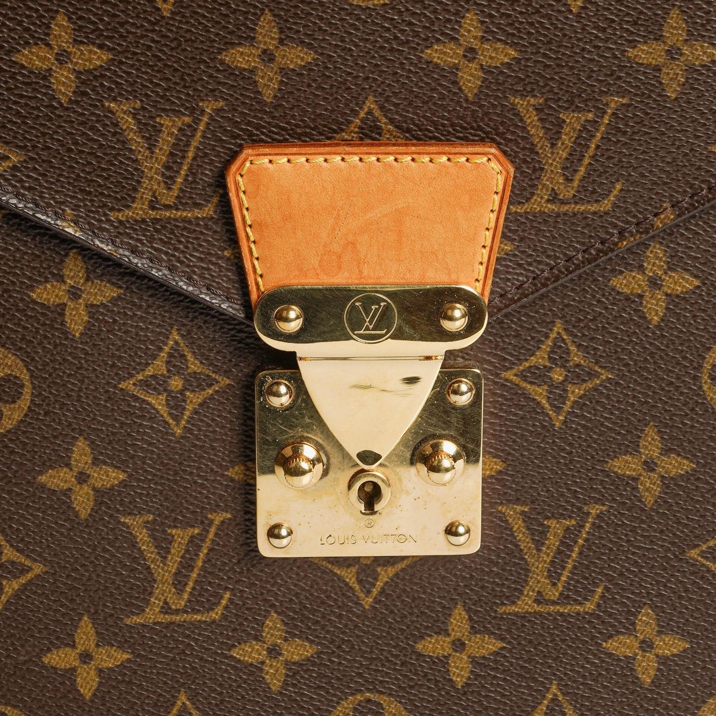 Louis Vuitton Serviette Ambassador Aktentasche aus Monogram Canvas