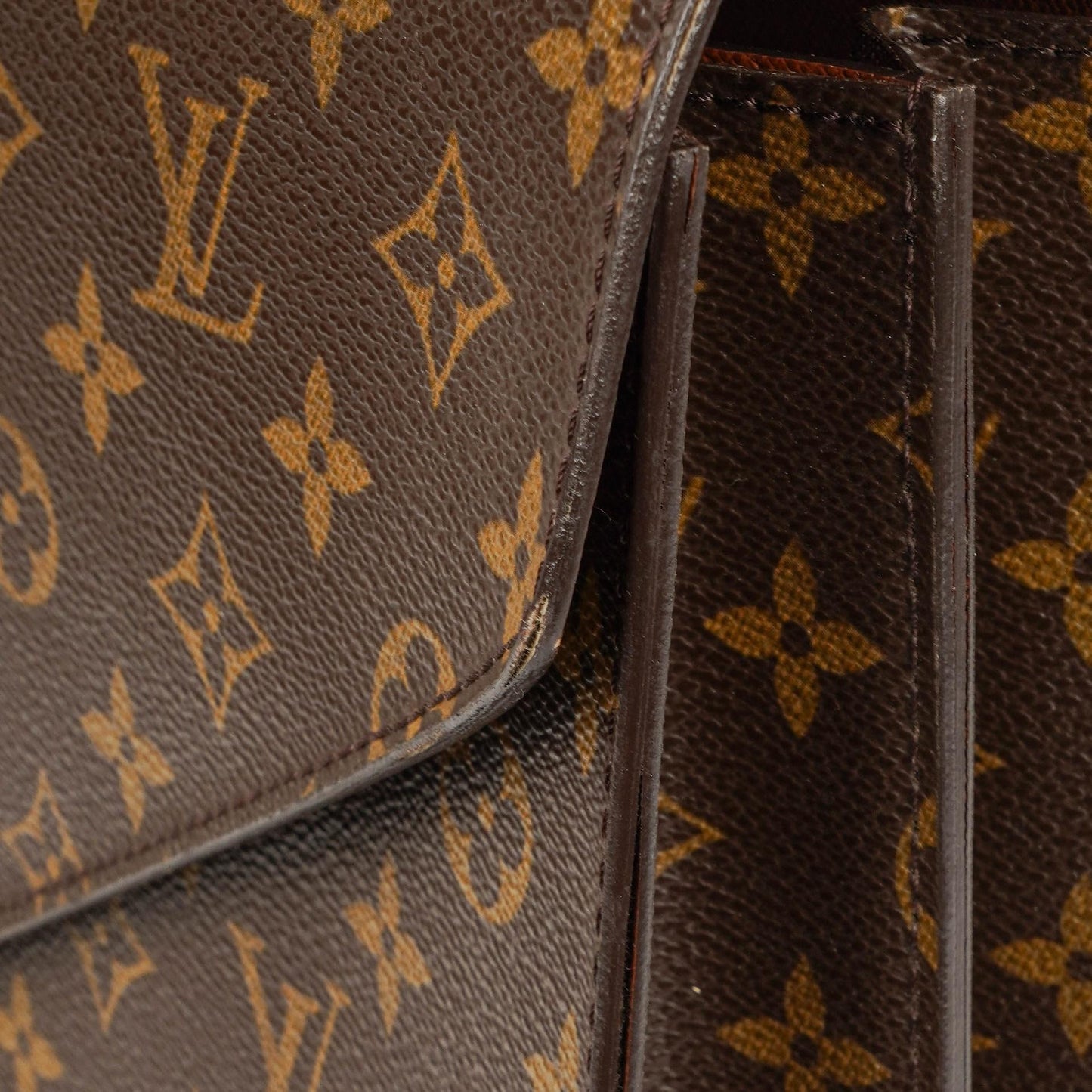 Louis Vuitton Serviette Ambassador Aktentasche aus Monogram Canvas