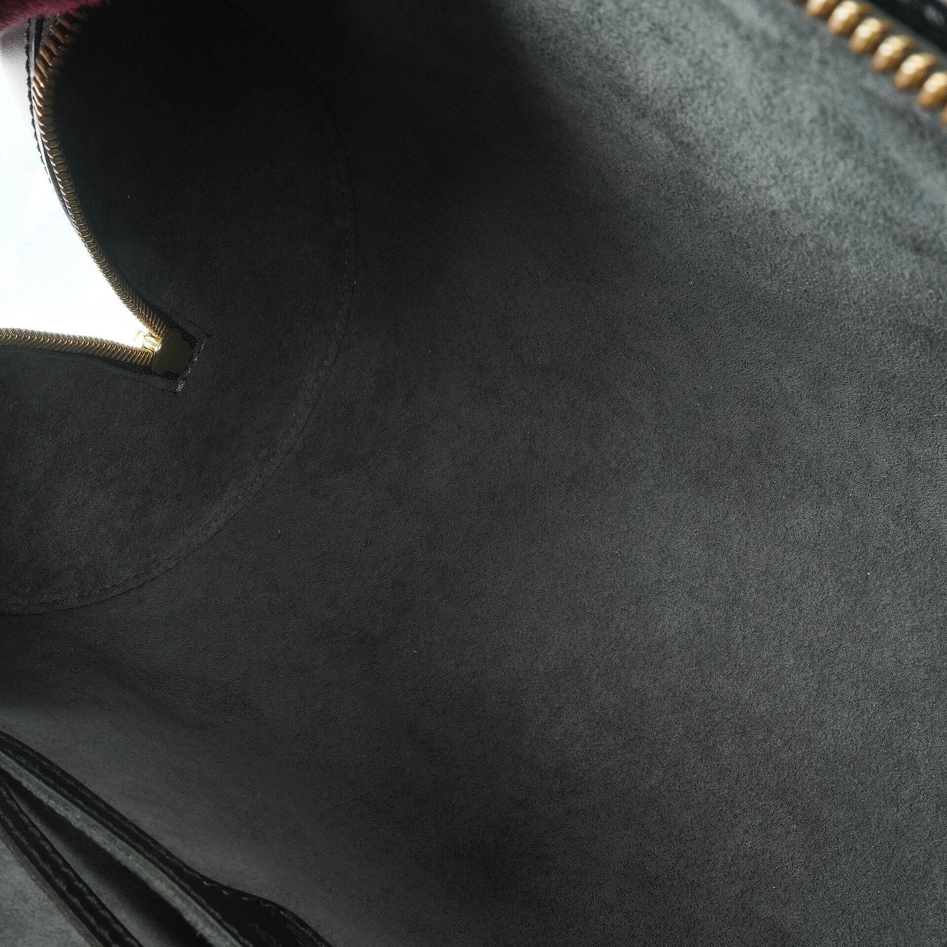 Louis Vuitton Soufflot Handtasche aus schwarzem Epi-Leder