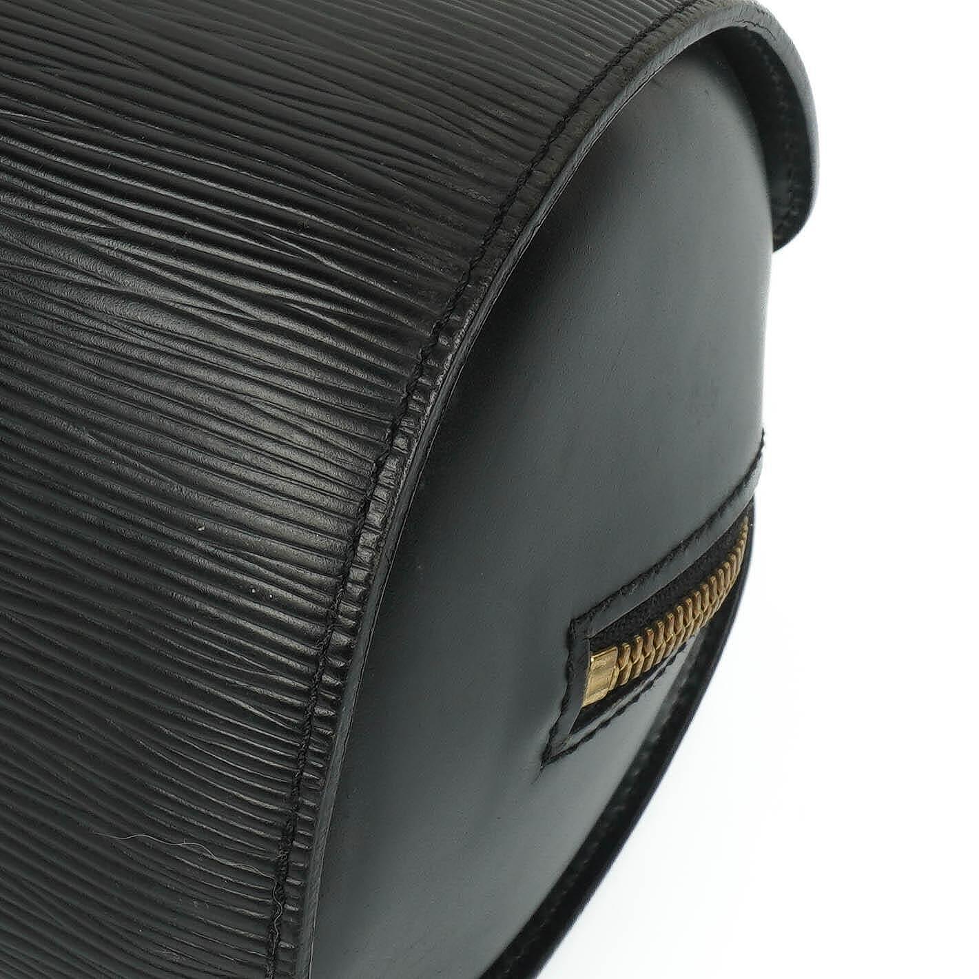 Louis Vuitton Soufflot Handtasche aus schwarzem Epi-Leder