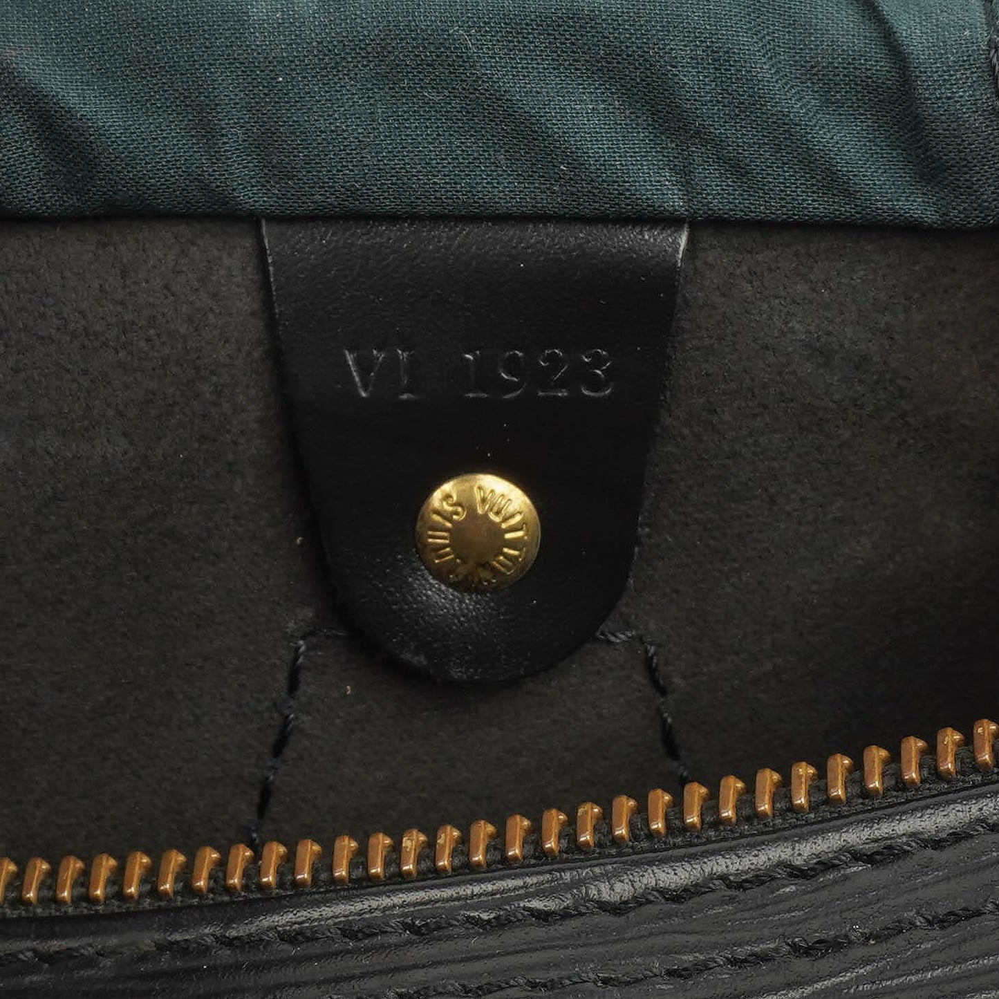 Louis Vuitton Speedy 25 Handtasche aus schwarzem Epi-Leder