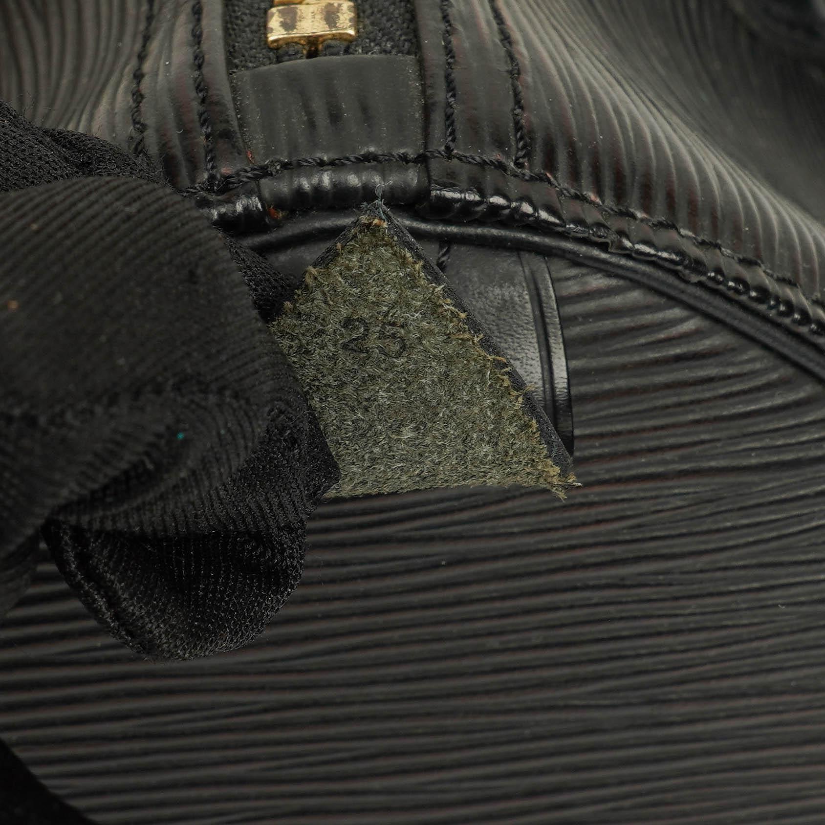 Louis Vuitton Speedy 25 Handtasche aus schwarzem Epi Leder
