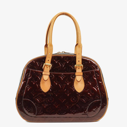 Louis Vuitton Summit Drive Tasche aus Monogram Vernis in Amarante