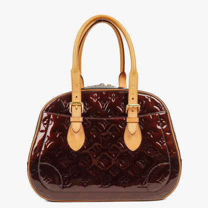 Louis Vuitton Summit Drive Tasche aus Monogram Vernis in Amarante