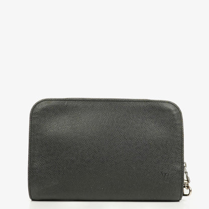 Louis Vuitton Orsay Clutch aus Taiga Leder
