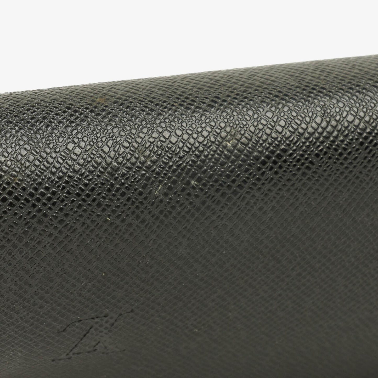 Louis Vuitton Orsay Clutch aus Taiga Leder