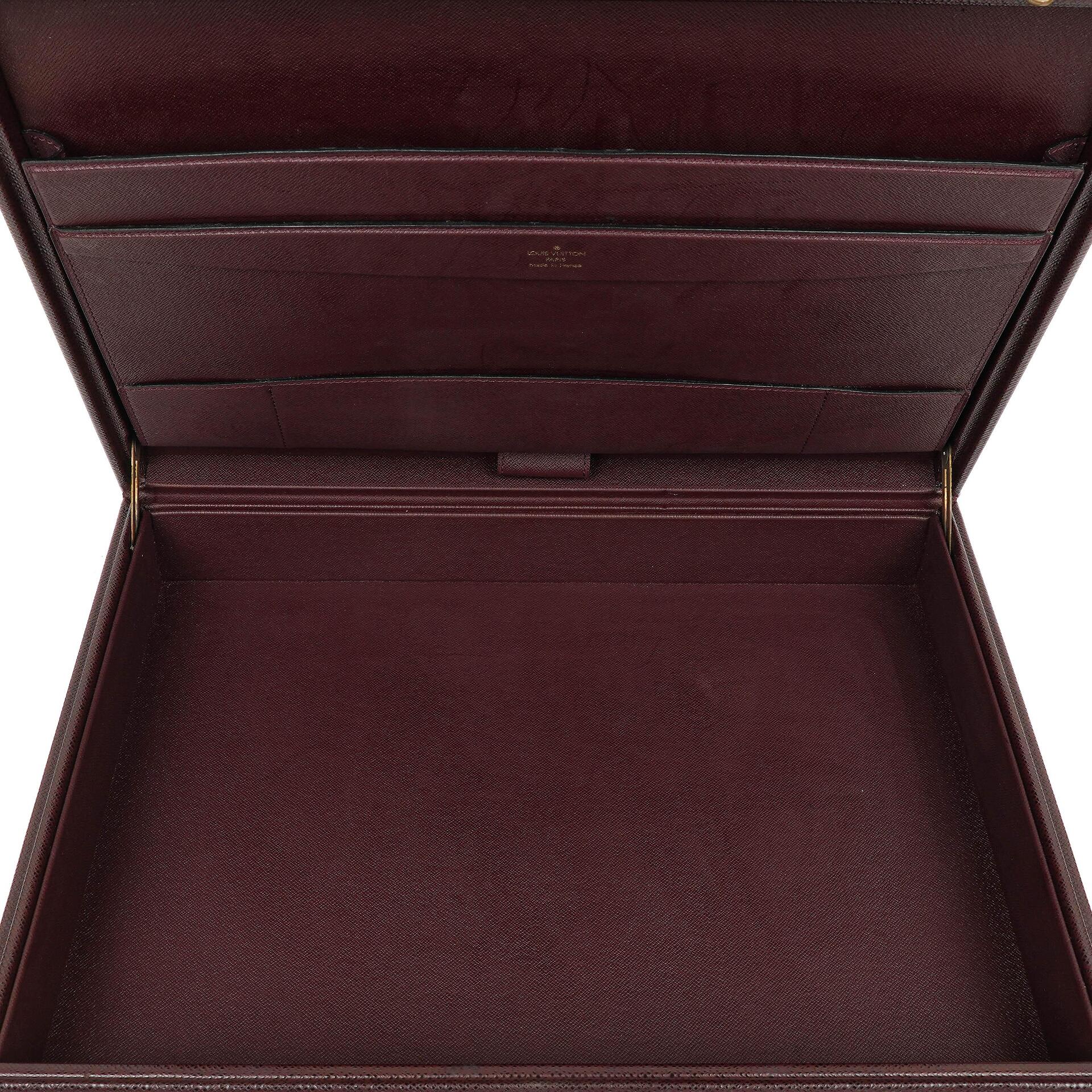 Louis Vuitton President Classeur Aktentasche aus Taiga Leder in Acajou, 1997