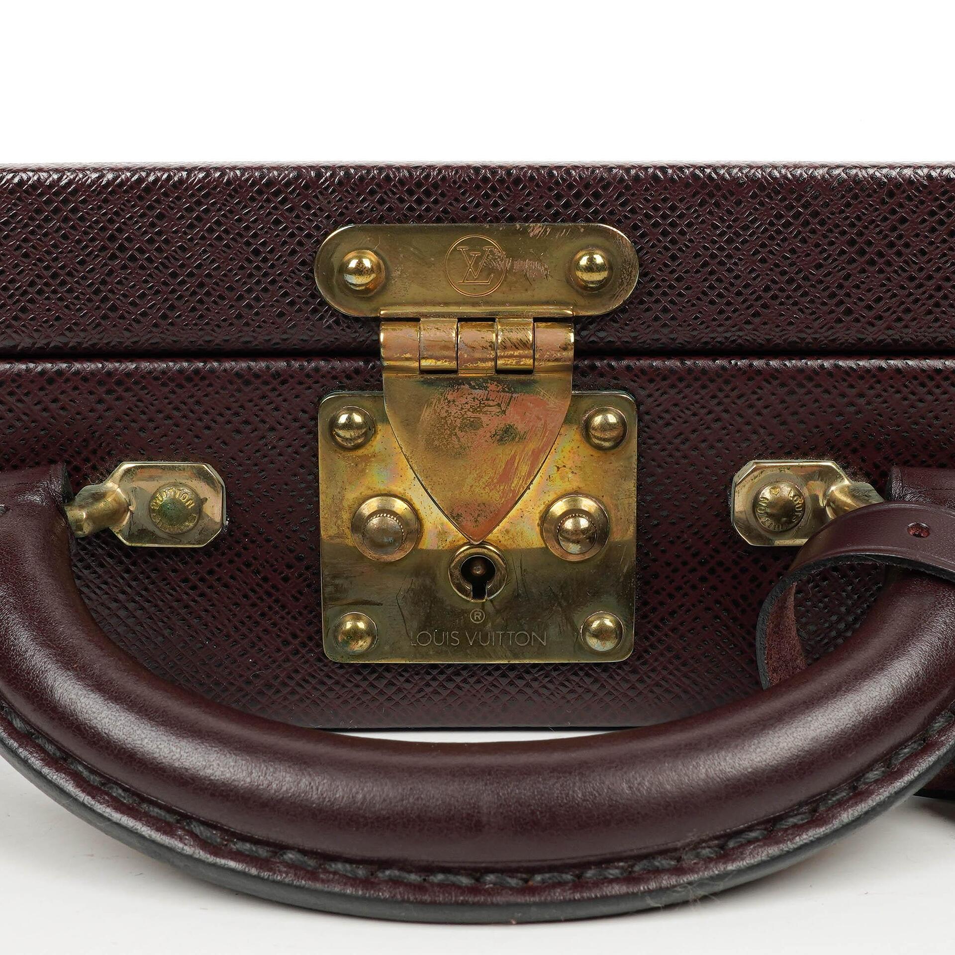 Louis Vuitton President Classeur Aktentasche aus Taiga Leder in Acajou, 1997
